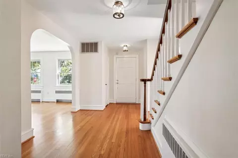 4107 Chesapeake Ave, Hampton, VA 23669 photo 7