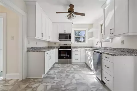4107 Chesapeake Ave, Hampton, VA 23669 photo 17