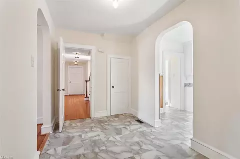 4107 Chesapeake Ave, Hampton, VA 23669 photo 18