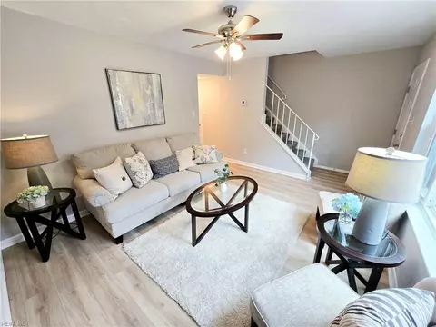 724 Hayes Ave, Virginia Beach, VA 23452