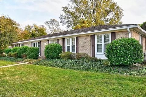 2201 N Wolfsnare Dr, Virginia Beach, VA 23454