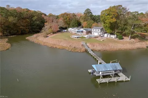 2933 Harbor Rd, Suffolk, VA 23435 photo 2