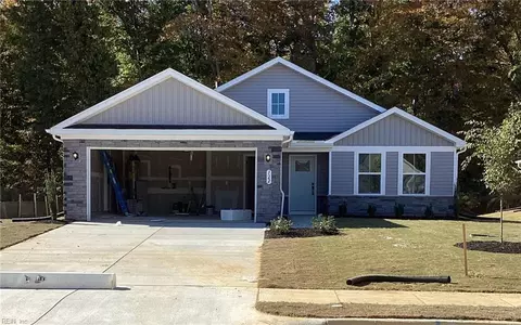 122 Martha Washington Pw Pkwy, Williamsburg, VA 23185