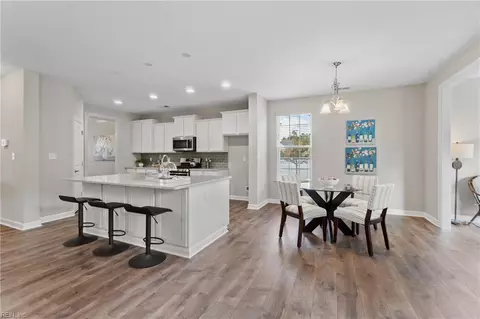 625 Ackerman Ln, Chesapeake, VA 23320 photo 7