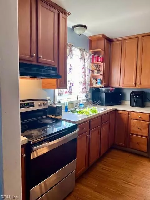 25 Lacrosse St, Hampton, VA 23663