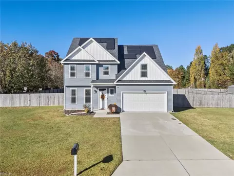 332 Browns Ln, Yorktown, VA 23690