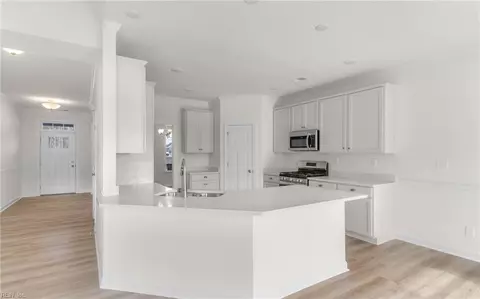 5107 Annapolis Dr, Chesapeake, VA 23321 photo 12