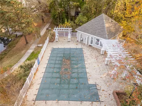 Exterior - 3011 Hogan Way, Suffolk, VA 23435 photo 11 of 14