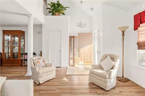 Entry Way - 3011 Hogan Way, Suffolk, VA 23435 photo 2 of 4