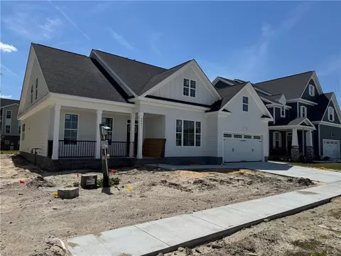 5043 Annapolis Dr, Chesapeake, VA 23321