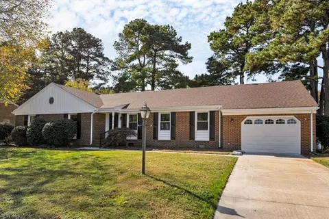 3304 Pineridge Dr, Chesapeake, VA 23321