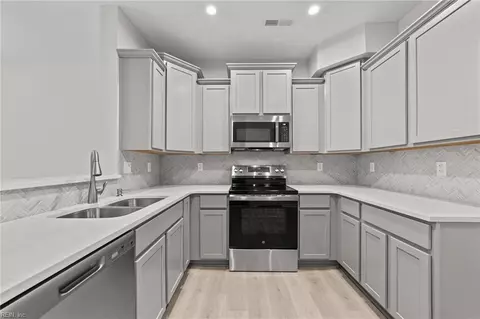 Kitchen - 313 Freeman Dr, Hampton, VA 23666 photo 1 of 2