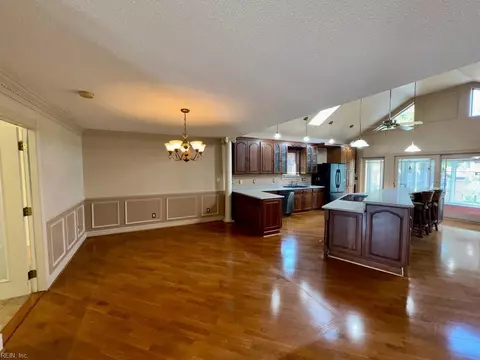 Other - 7 Seaview Dr, Hampton, VA 23664 photo 3 of 4
