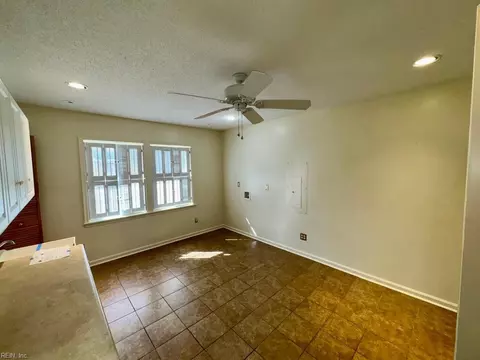 Other - 7 Seaview Dr, Hampton, VA 23664 photo 1 of 4