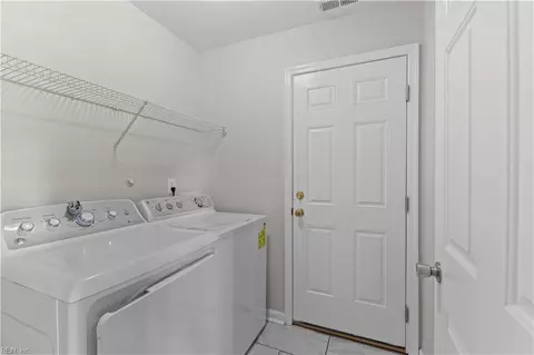 39 Tripp Ter, Hampton, VA 23666 photo 21