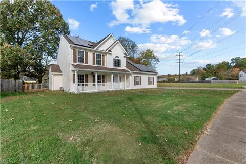 39 Tripp Ter, Hampton, VA 23666 photo 2