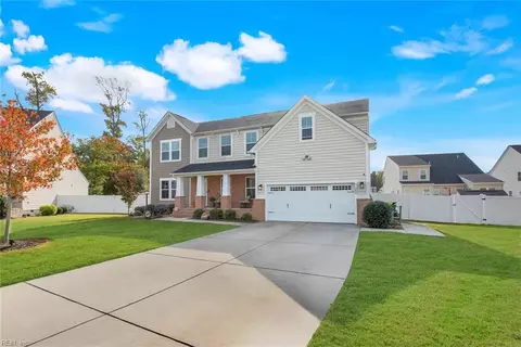 208 Starling Cir, Newport News, VA 23606