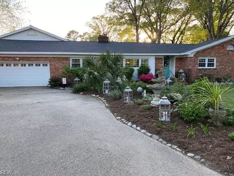 4649 Reynolds Dr, Virginia Beach, VA 23455