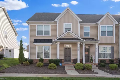 6172 Bowline Ln, Ampthill, VA 23234
