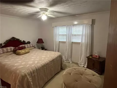 Bedroom - 3 George Ct, Hampton, VA 23663 photo 3 of 5