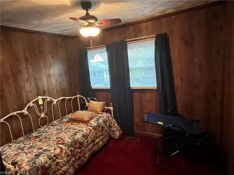 Bedroom - 3 George Ct, Hampton, VA 23663 photo 2 of 5