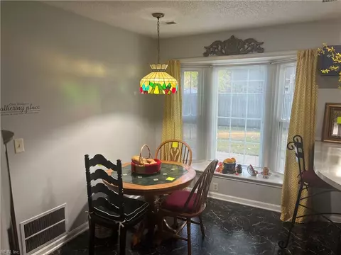 Dining - 3 George Ct, Hampton, VA 23663 photo 2 of 2