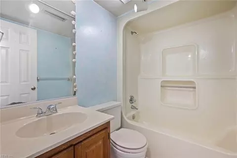 3224 E Ocean View Ave #10, Norfolk, VA 23518 photo 11