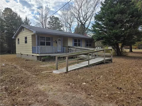 3311 Hopewell Rd, New Kent, VA 23124