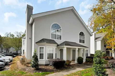 706 Sail Fish Quay Quay, Chesapeake, VA 23320