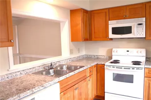 4504 Greyedge Dr, Virginia Beach, VA 23462