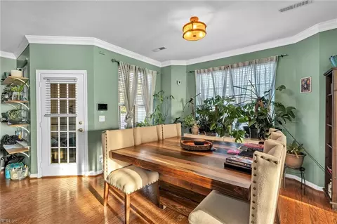 Dining - 228 Bailey Park Dr, Hampton, VA 23669 photo 2 of 2