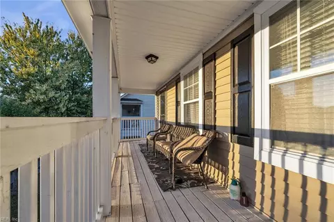 Exterior - 228 Bailey Park Dr, Hampton, VA 23669 photo 1 of 7