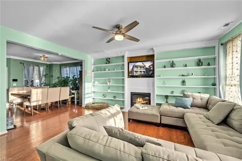 Living - 228 Bailey Park Dr, Hampton, VA 23669 photo 1 of 2