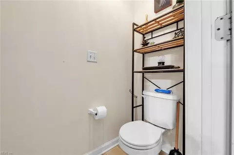 Bath - 228 Bailey Park Dr, Hampton, VA 23669 photo 6 of 6
