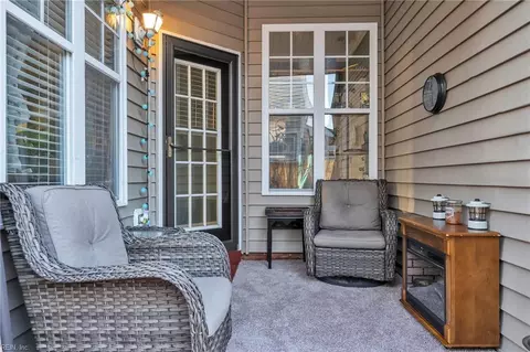 Exterior - 228 Bailey Park Dr, Hampton, VA 23669 photo 2 of 7