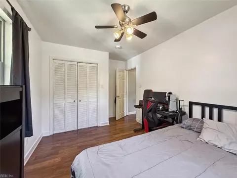 Bedroom - 2600 Wright Rd, Saluda, VA 23149 photo 4 of 5