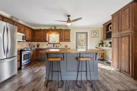Kitchen - 2600 Wright Rd, Saluda, VA 23149 photo 1 of 3
