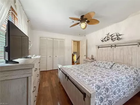 Bedroom - 2600 Wright Rd, Saluda, VA 23149 photo 3 of 5