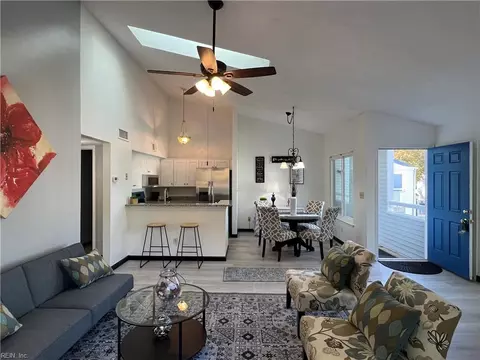 4774 Red Duck Ct, Virginia Beach, VA 23462