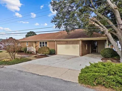 2952 Breezy Rd, Virginia Beach, VA 23451