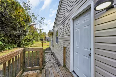 13 Corey Cir, Hampton, VA 23663 photo 20