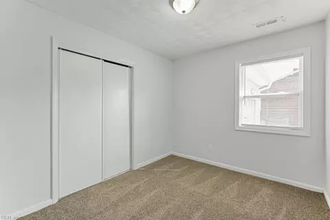 13 Corey Cir, Hampton, VA 23663 photo 15