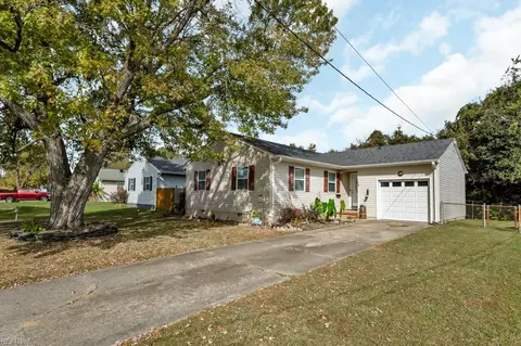 13 Corey Cir, Hampton, VA 23663 photo 17