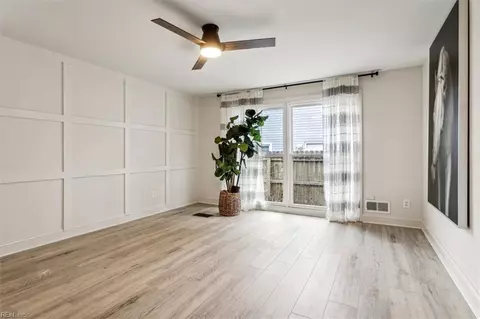 1716 N Lakeland Dr, Norfolk, VA 23518