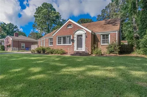 6461 Knox Rd, Norfolk, VA 23513