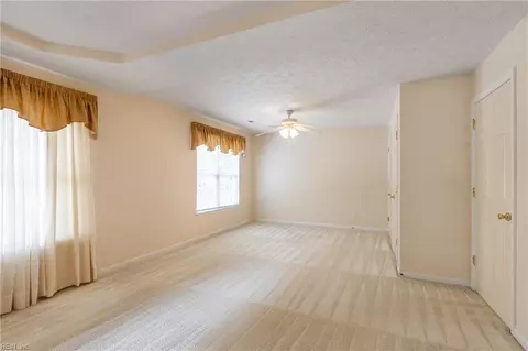 Living - 12 W Big Sky Dr, Hampton, VA 23666 photo 6 of 6