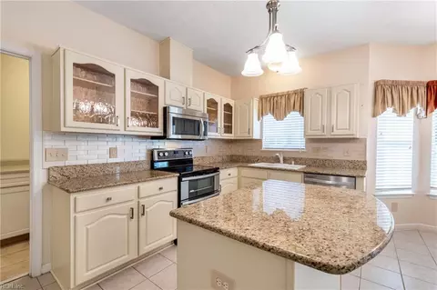 Kitchen - 12 W Big Sky Dr, Hampton, VA 23666 photo 4 of 4