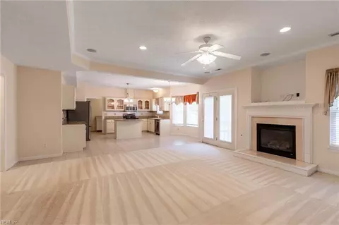 Living - 12 W Big Sky Dr, Hampton, VA 23666 photo 2 of 6