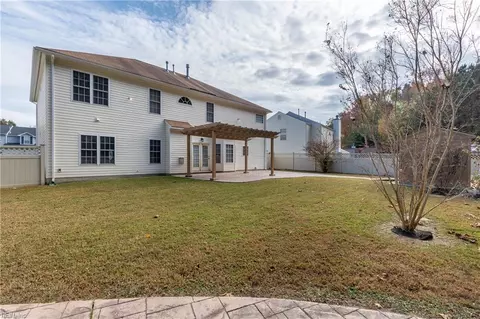 Exterior - 12 W Big Sky Dr, Hampton, VA 23666 photo 6 of 7