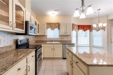 Kitchen - 12 W Big Sky Dr, Hampton, VA 23666 photo 3 of 4